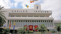 ​Los sueldos públicos de los siete presidentes de los cabildos de Canarias: de 60.000 a 89.000 euros brutos anuales