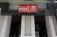​El convenio laboral de los trabajadores del PSOE en Ferraz: 31 días de vacaciones en verano, una semana en Navidad, tres días en Semana Santa y tres puentes anuales