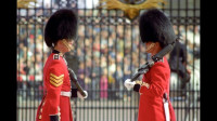 ​Esto es lo que cobra un guardia real británico y otros empleados de los Windsor