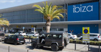 Cómo ahorrar aparcando el vehículo cerca del aeropuerto