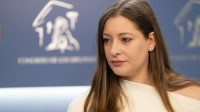 ​Ester Muñoz y sus opciones de cobrar 7.500 euros brutos y 2.000 libres de impuestos al mes tras afiliarse al PP con 18 años