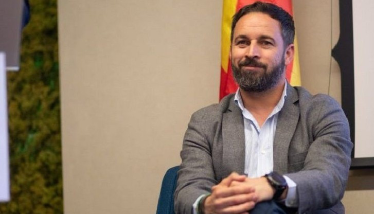 Santiago Abascal sueldos publicos