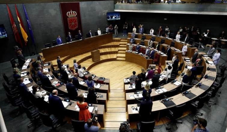 Parlamento Navarra sueldos publicos