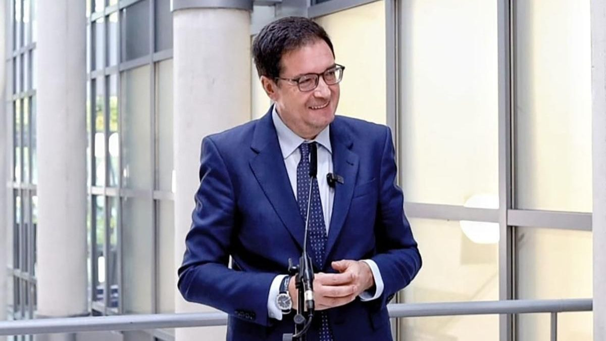 Óscar López